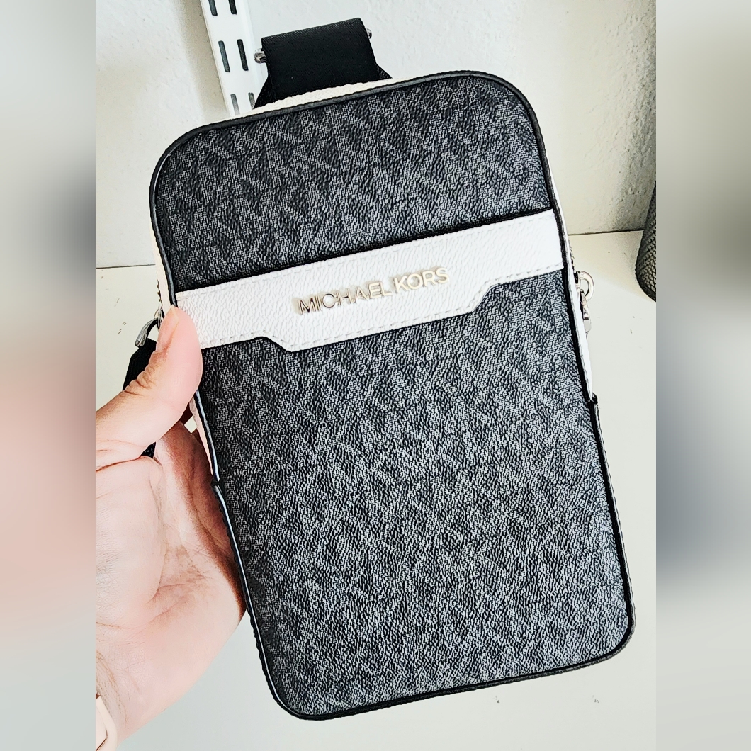 Michael Kors Cooper Md Sling-Bag